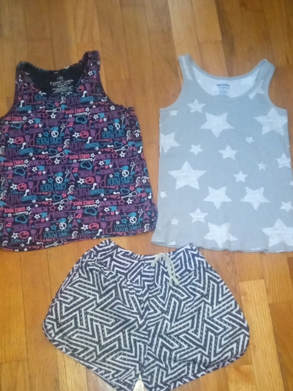 girl Med set of 2 tanks and drifit shorts